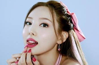 Clip of Nayeon สองครั้งที่เผชิญหน้ากับศัตรูของยักษ์ได้รับการประกาศ