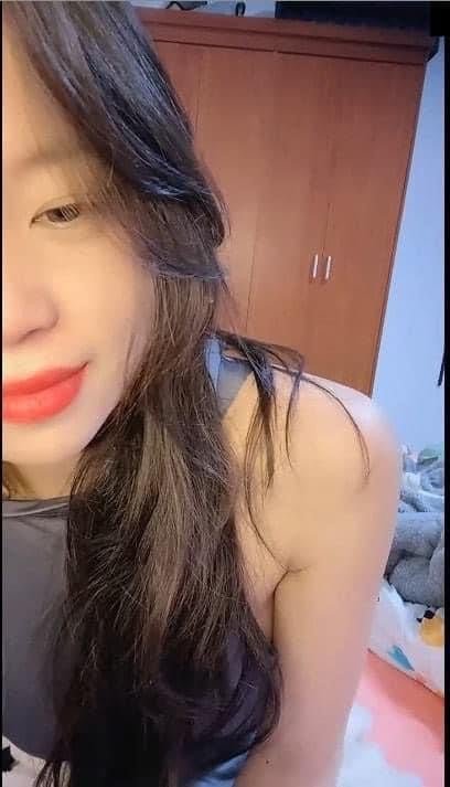 คลิปร้อนของ Nguyen Thi Bich Van 2K8 ปรากฏขึ้น