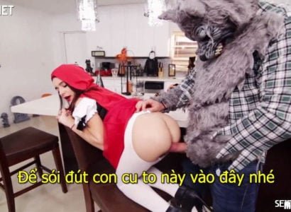 สาวผ้าพันคอสีแดงถูกหมาป่าฉีกขาด