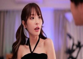 Kana Momonogi ในภาพยนตร์ฮอตที่เพิ่งเปิดตัวใหม่