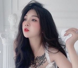 Phuong Min ความท้าทายทางเพศที่มีเสน่ห์กับแฟนของเธอ