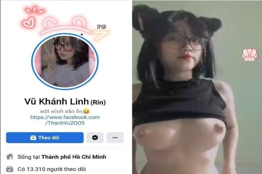 หันไปรอบ ๆ แมวของเพื่อนบ้านเพื่อไม่สวมอะไรเลย