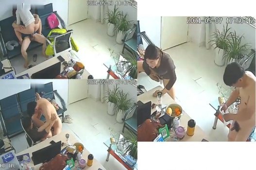 เลขานุการและผู้อำนวยการซัมซุง: แอบเข้าไปในห้องประชุม
