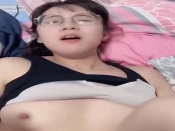 วิดีโอสุดฮอตของ Nhu Quynh กับคนสักคน